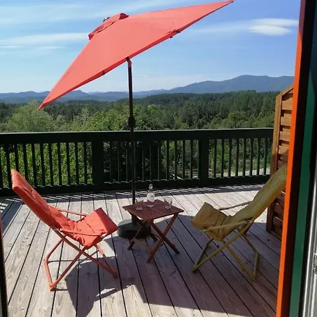 Les Jardins Celestes Bed & Breakfast